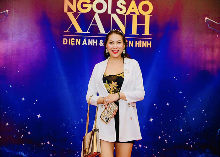 Nữ diễn viên giữ chức Phó Viện trưởng làm mẹ đơn thân, ở tuổi U50 hạnh phúc bên doanh nhân giàu có - Ảnh 7.