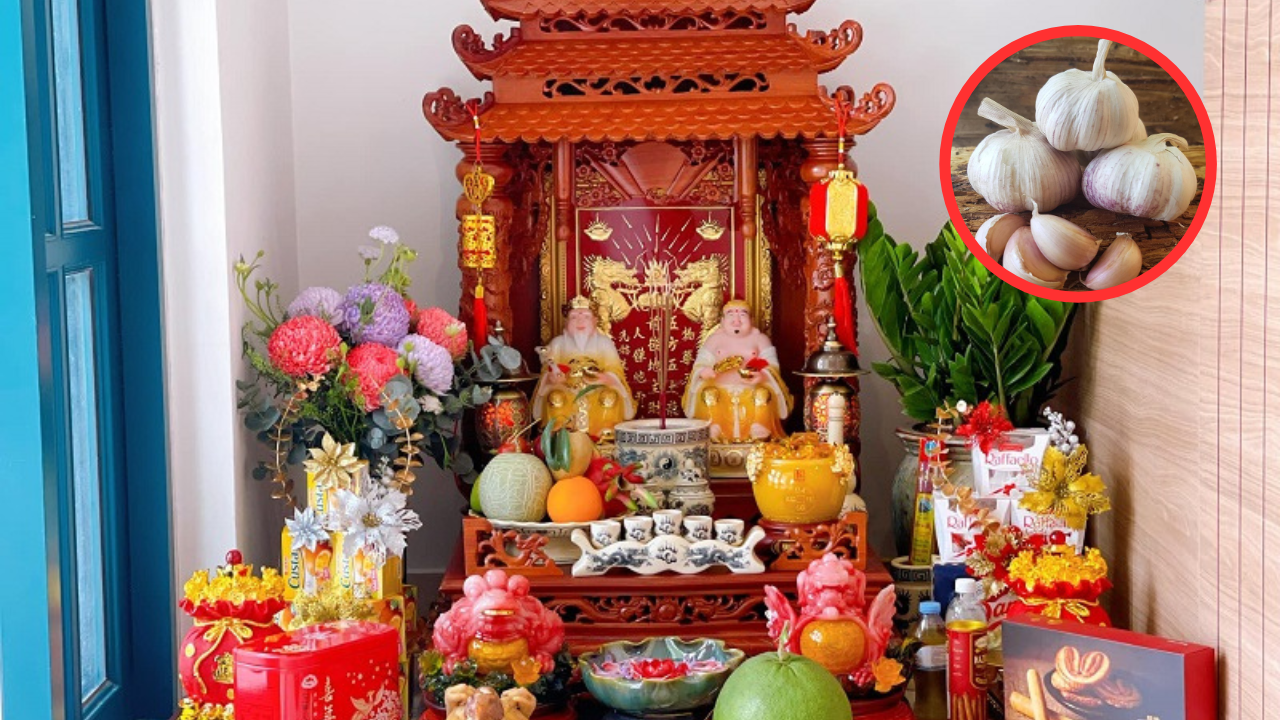 Cách đặt tỏi trên bàn thờ hút tài lộc cho gia đình năm 2026 - Ảnh 2.