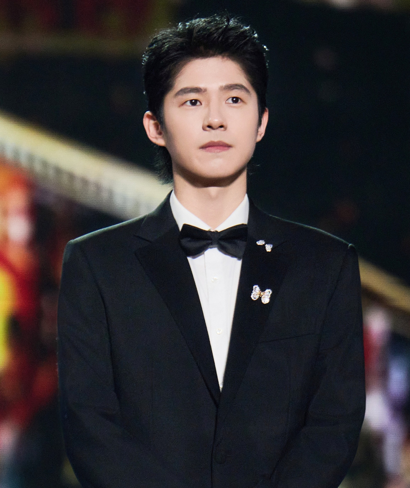 Ba nam diễn viên bị phát hiện tới quán bar 'tay vịn'插图1 luu-hao-nhien9.jpg