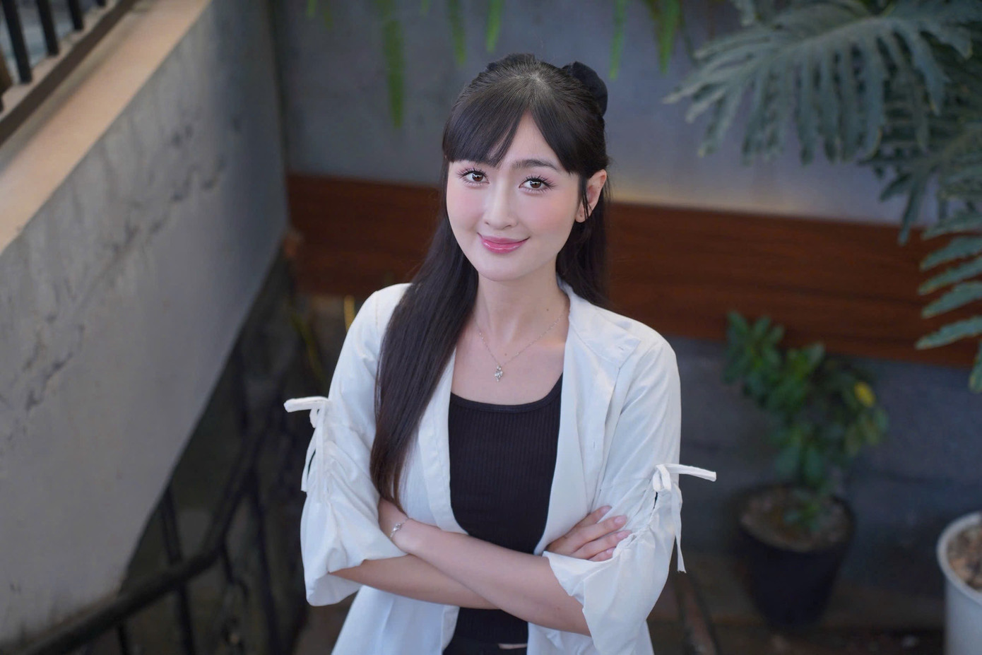 Nhan sắc nữ chính 'Bước chân vào đời' - Ảnh 8.