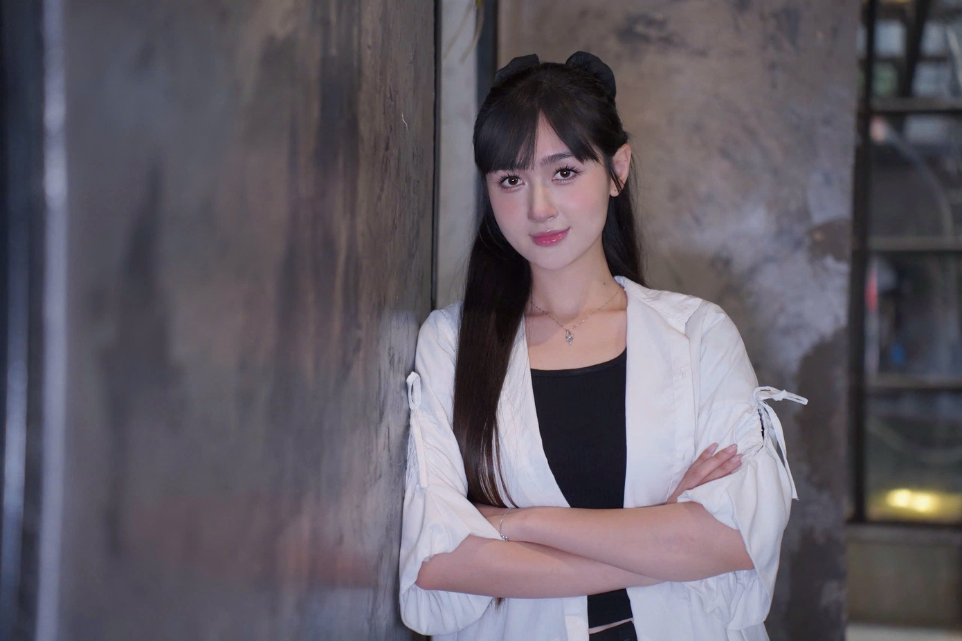 Nhan sắc nữ chính 'Bước chân vào đời' - Ảnh 4.