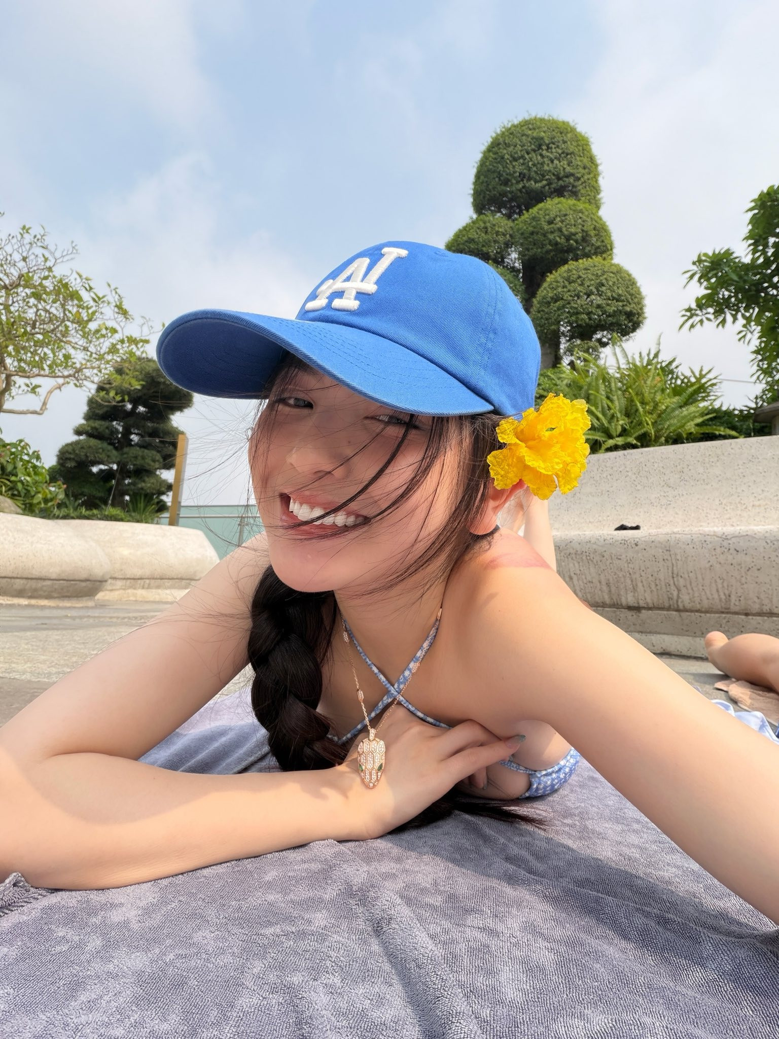 ba xa quang hai khoe vong co kim cuong gia tri tien ty 81a3f48a785f4a52aa053874e825d485 142.jpg