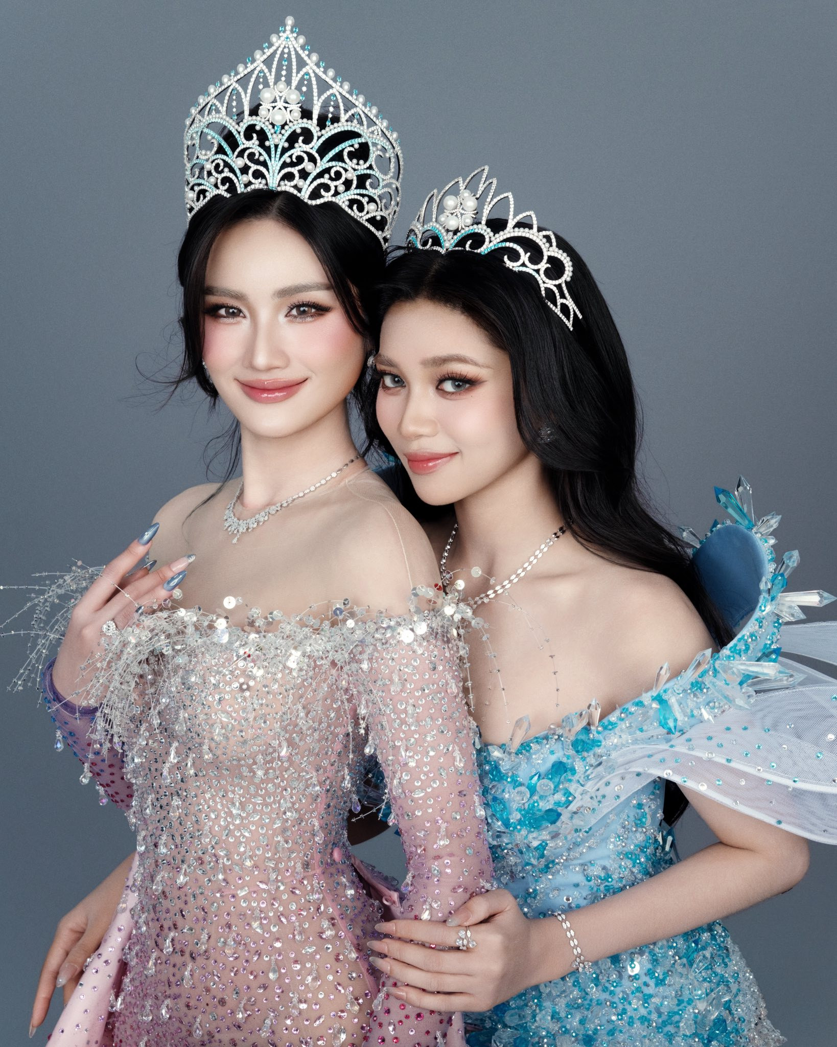 Đương kim Miss World Vietnam 2025 và khoảnh khắc cuối cùng của Hoa hậu Ý Nhi - Ảnh 4.