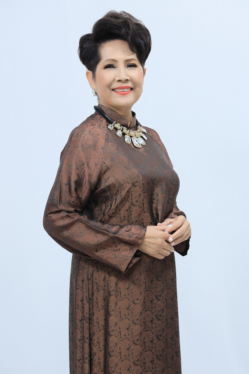 Nữ nghệ sĩ nào đông con nhất showbiz Việt hiện nay?插图1 Phuong Dung.jpg