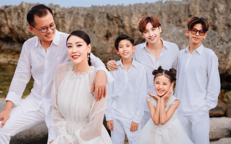 Nữ nghệ sĩ nào đông con nhất showbiz Việt hiện nay?插图3 ha Kieu Anh.jpg