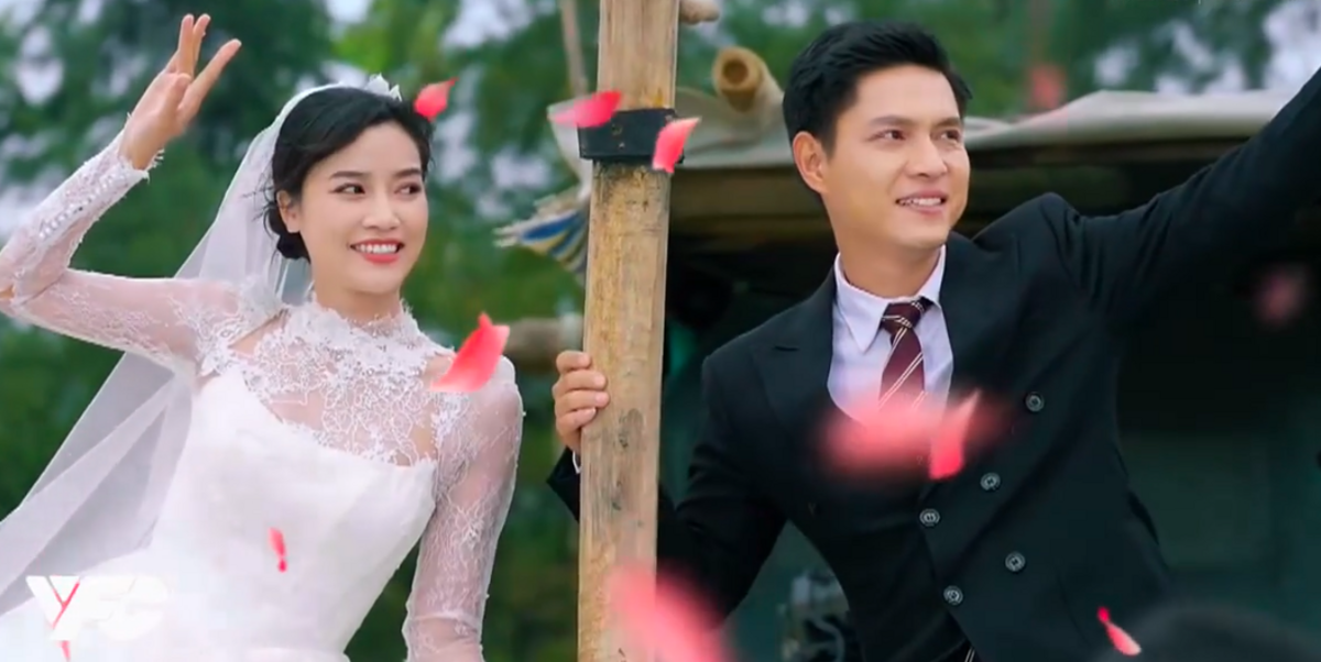 Cặp đôi đang hot nhất phim giờ vàng VTV chụp ảnh cưới, khán giả cười ngất - Ảnh 1.