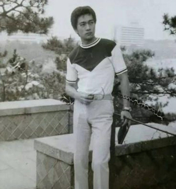 Thời trẻ, ông từng được xem là