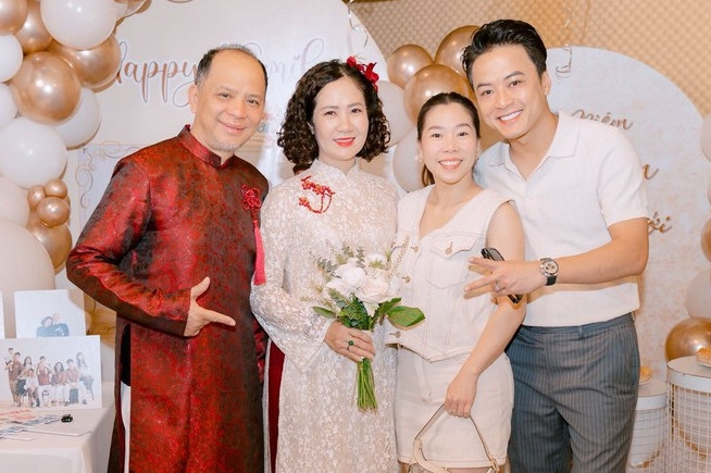 NSƯT Nguyệt Hằng: 'Tôi tin rằng ông trời không bắt ai khổ mãi'插图7 NSƯT Nguyệt Hằng: 'Tôi tin rằng ông trời không bắt ai khổ mãi'插图7