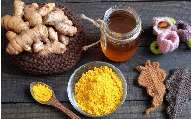 Da nổi mụn liên tục? Thử ngay mặt nạ mật ong theo cách này - Ảnh 1.