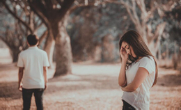 Người yêu cũ không mời mà đến, nói một câu khiến đám cưới náo loạn - Ảnh 2.