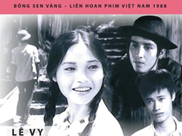 Hôn nhân đời thực của mỹ nhân Hà thành: NSƯT Lê Vi sống hạnh phúc bên chồng ngoại quốc   - Ảnh 3.