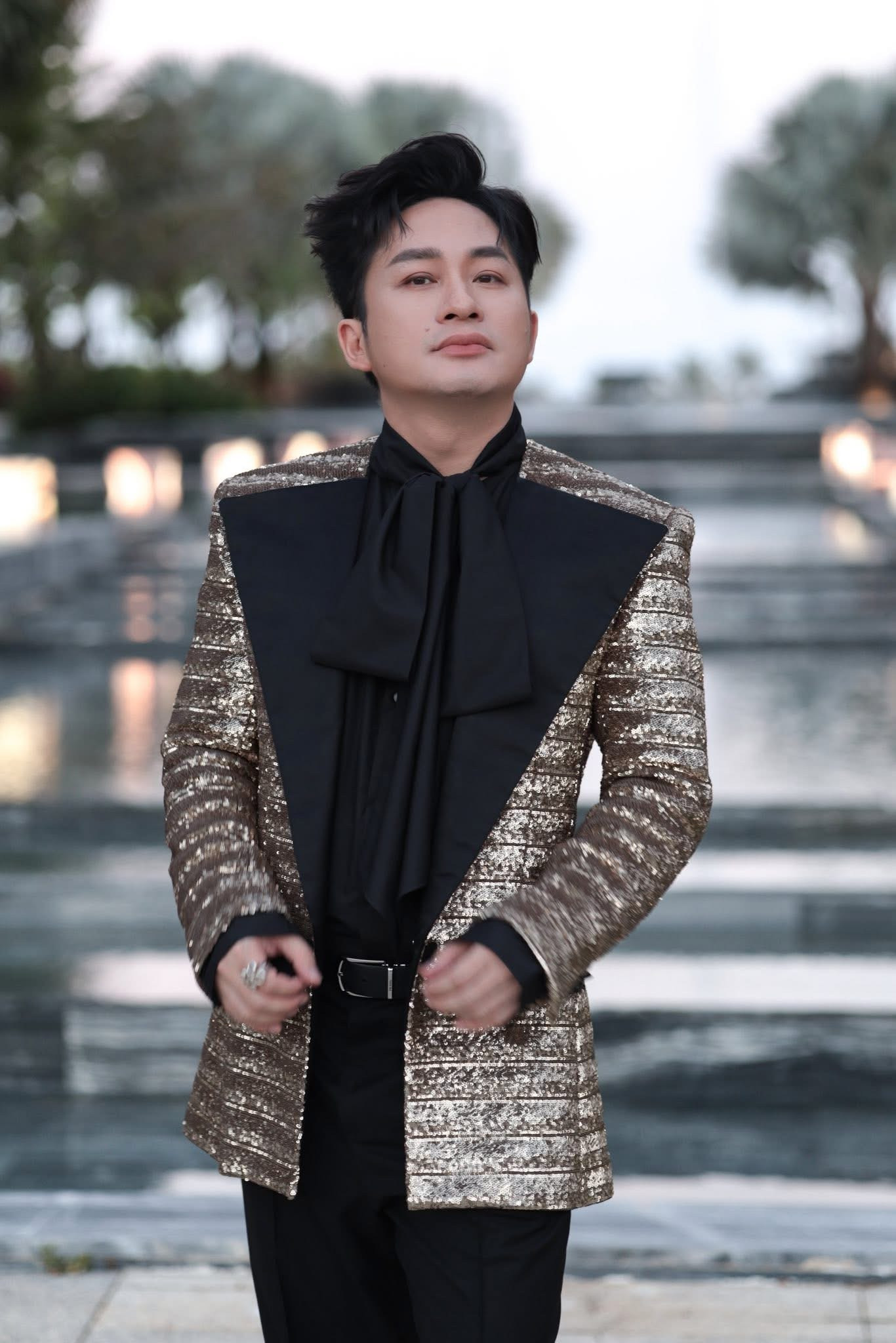 Tùng Dương có sự nghiệp thăng hoa, hiện đang là một trong những giọng ca hàng đầu của làng nhạc Việt.