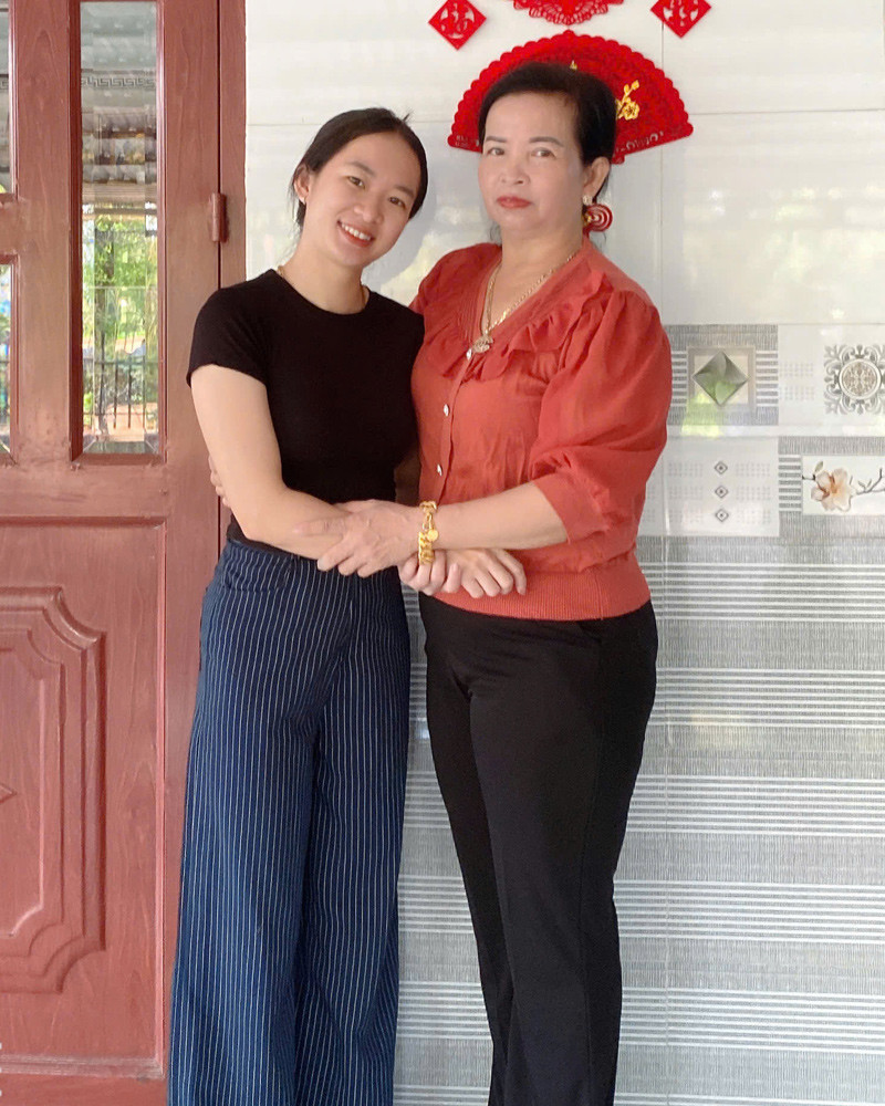 Mất mẹ từ 8 tháng tuổi, 9X Đồng Tháp được mẹ chồng yêu thương, bù đắp tất cả插图1 anh trong bai.jpg