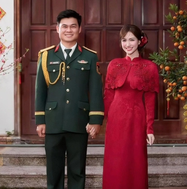 Hoà Minzy công khai bạn trai tên Văn Cương.