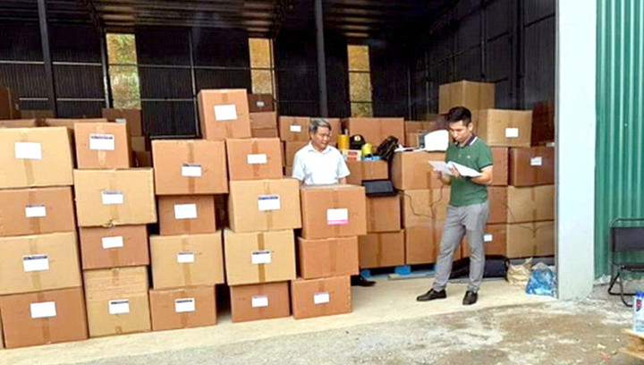 Lô thực phẩm chức năng giả tới 100 tấn hàng bị cơ quan công an phát hiện, thu giữ.