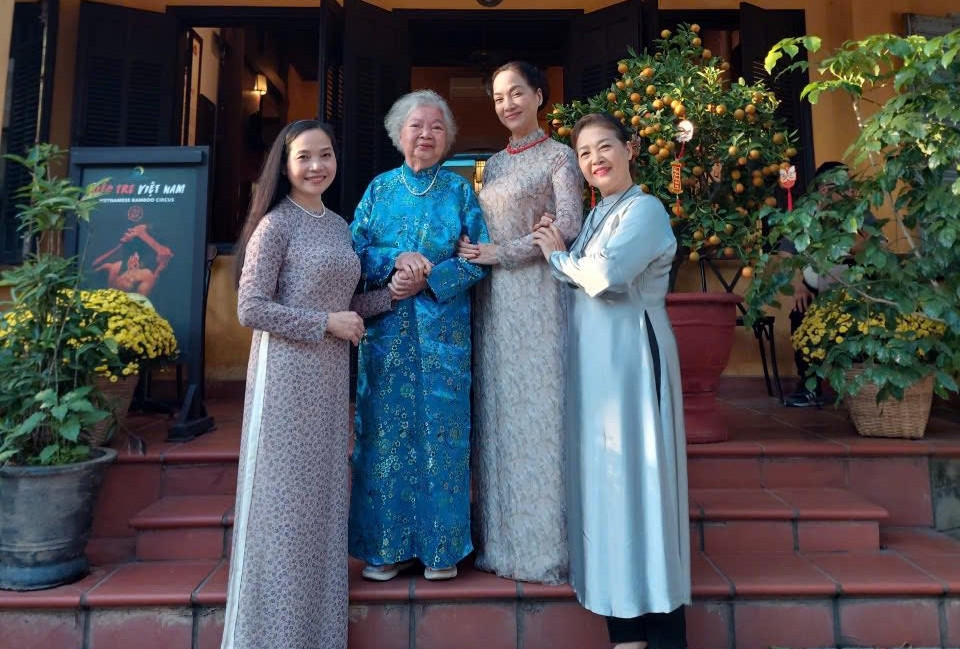 Hình ảnh hiếm lúc trẻ của NSND Lê Khanh插图7 Hình ảnh hiếm lúc trẻ của NSND Lê Khanh插图7