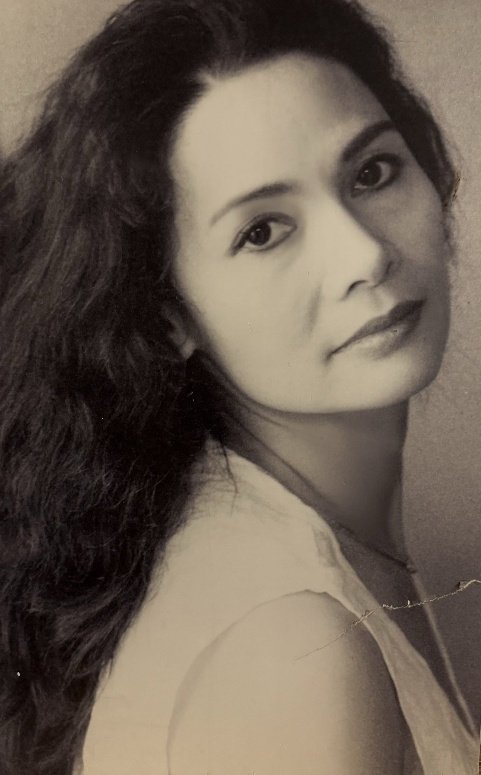 NSND Minh Châu ở tuổi 70: Con gái mời qua Mỹ sinh sống nhưng thích ở Việt Nam hơn - Ảnh 2.