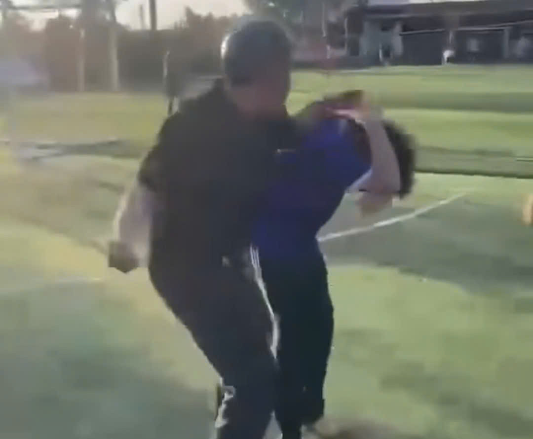 Công an xác minh clip nam sinh lớp 9 bị bạn đánh tới tấp - Ảnh 1.