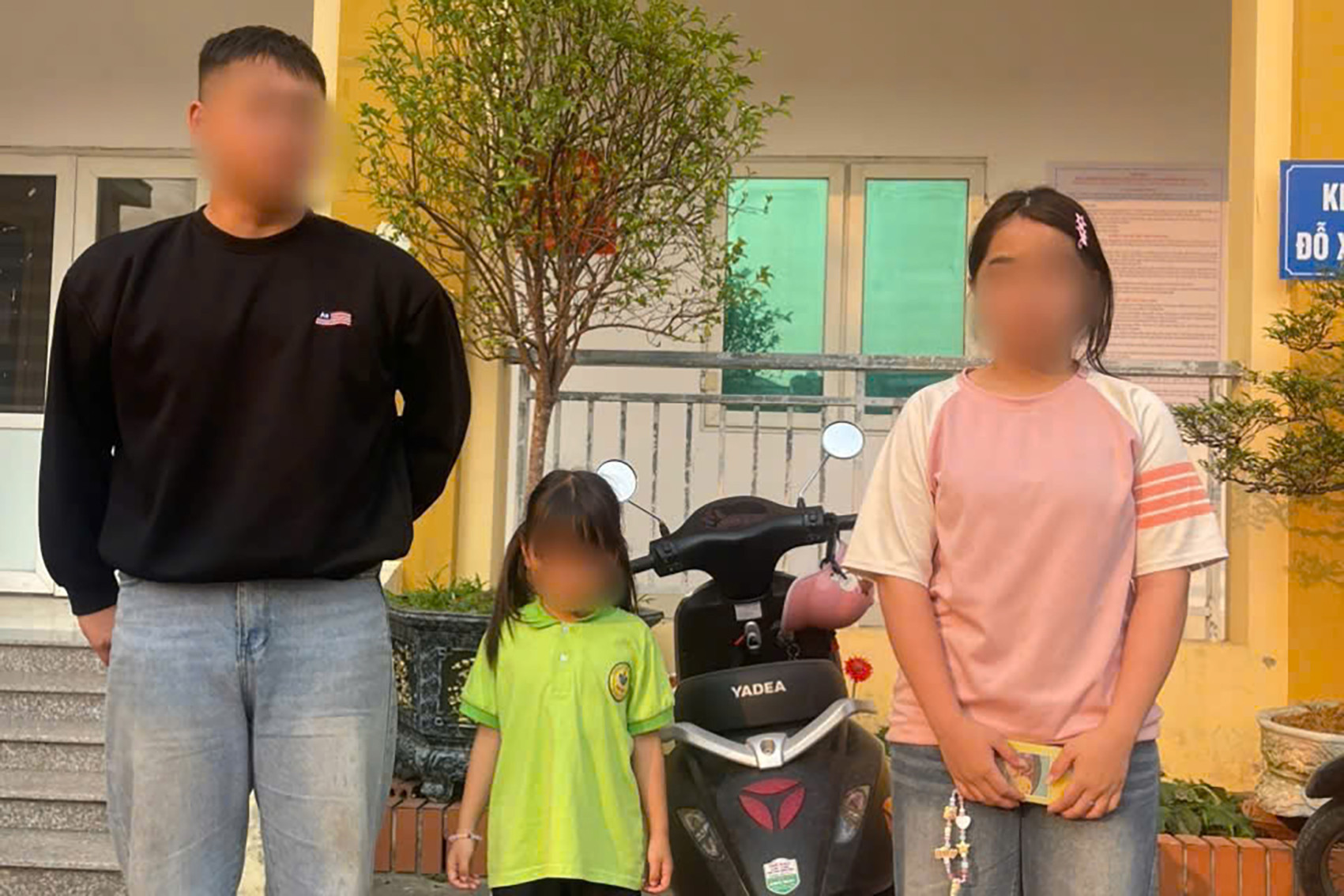 Đã xác minh được tuổi bé gái lái xe máy điện trên đường ở Quảng Ninh插图1 21390b7b 9510 4f6f b417 77e7dce04a85.jpeg