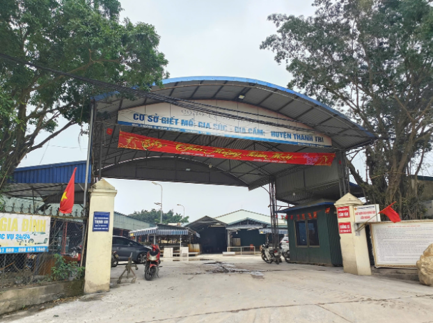 Đường dây “thịt bẩn” 300 tấn tuồn vào trường học: Trạm trưởng