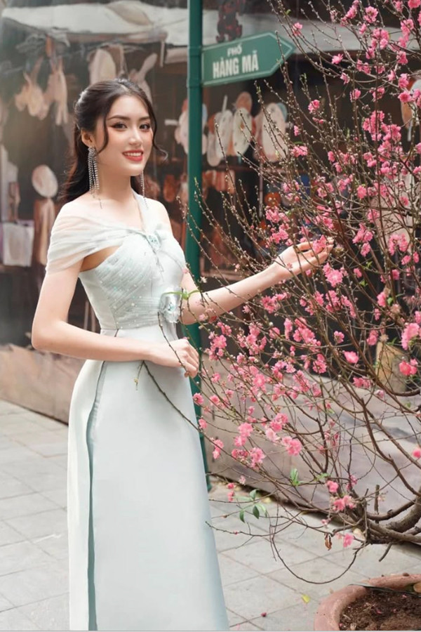 Hoa hậu Phương Oanh có da trắng, eo thon nhờ chăm tập gym và dưỡng da lành mạnh - Ảnh 10.