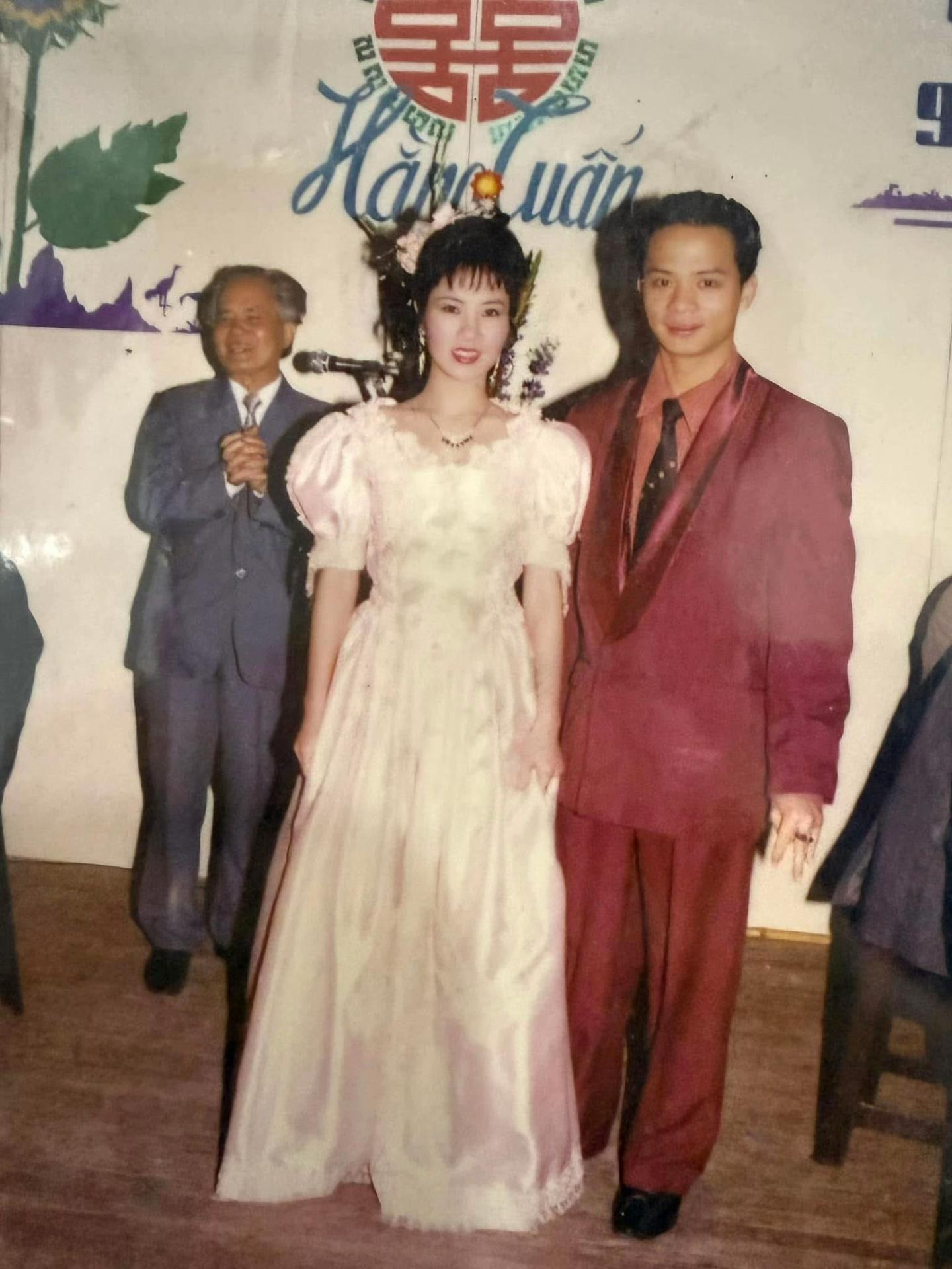 NSƯT Nguyệt Hằng: 'Tôi tin rằng ông trời không bắt ai khổ mãi'插图2 NSƯT Hằng: 'Chúng tôi từng nghèo đến mức phải vay mượn khi sinh con' - Ảnh 8.