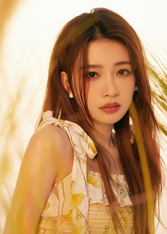 Tôn Di gây chú ý khi góp mặt trong Đạp gió 2026.