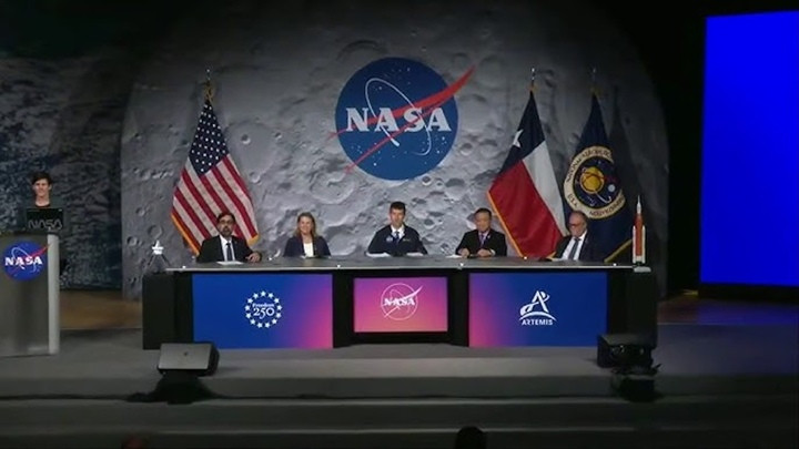 Toàn cảnh buổi họp báo.