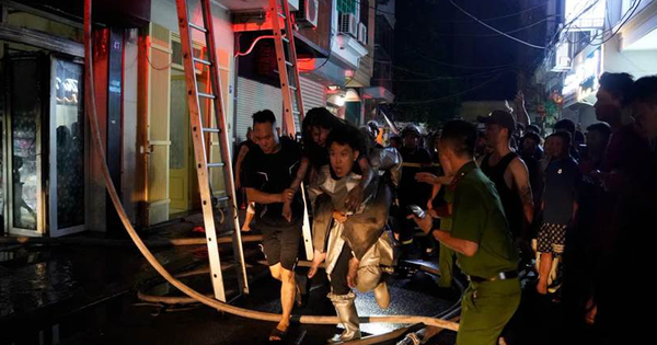 Cháy dữ dội tại TPHCM, 14 xe máy bị thiêu rụi插图2 Cháy dữ dội tại TPHCM, 14 xe máy bị thiêu rụi插图2