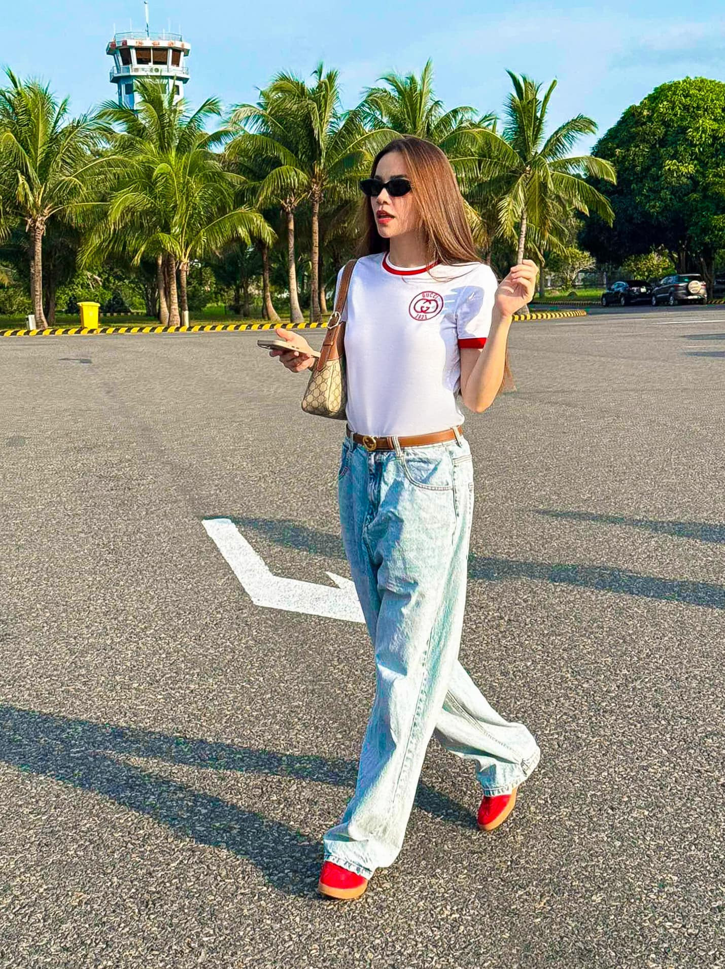 Học Hồ Ngọc Hà cách phối đồ màu trắng, tuổi trung niên cũng áp dụng được  - Ảnh 13.