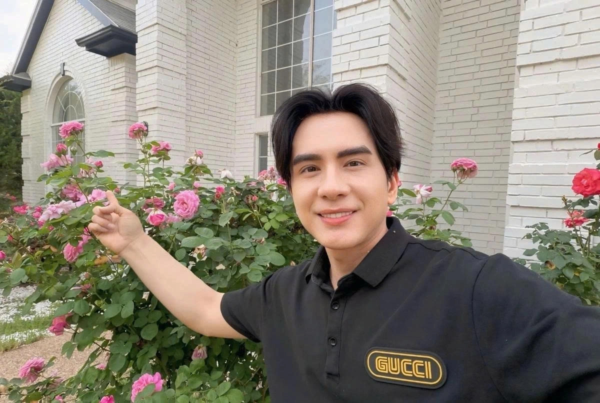 sao viet 13 4 tang duy tan dang anh di du lich cung bich phuong hinh anh 6