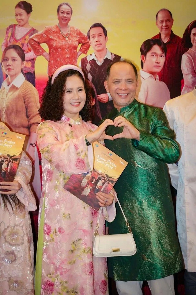 Cặp đôi nổi tiếng của màn ảnh Việt và hành trình 30 năm hôn nhân đi qua đổ vỡ đến tổ ấm viên mãn - Ảnh 4.