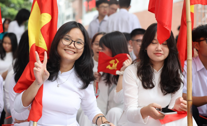 Thông tư số 33 quy định Khung năng lực ngoại ngữ của Việt Nam, đánh dấu bước cập nhật quan trọng trong hệ thống chuẩn đánh giá năng lực ngoại ngữ trong giáo dục. (Ảnh minh họa)