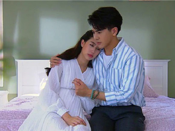 Đêm cuối trước khi ra tòa, tôi đưa chồng món đồ cũ mèm, nhìn thấy nó anh bỗng quỵ xuống khóc nghẹn xin tôi tha thứ - Ảnh 1