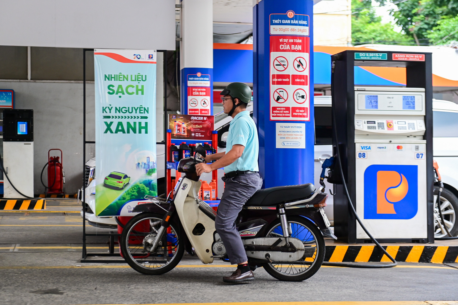 xăng dầu   Nguyễn Huế 20.jpg