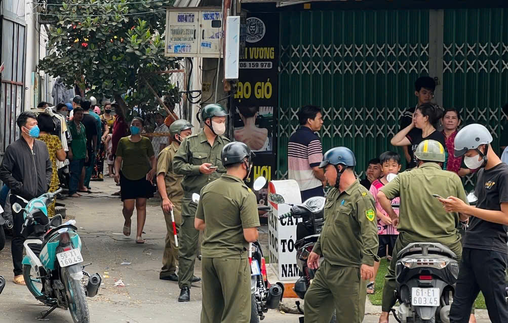 Nam thanh niên tử vong trong phòng trọ nghi do điện giật tại TP . HCM - Ảnh 1.