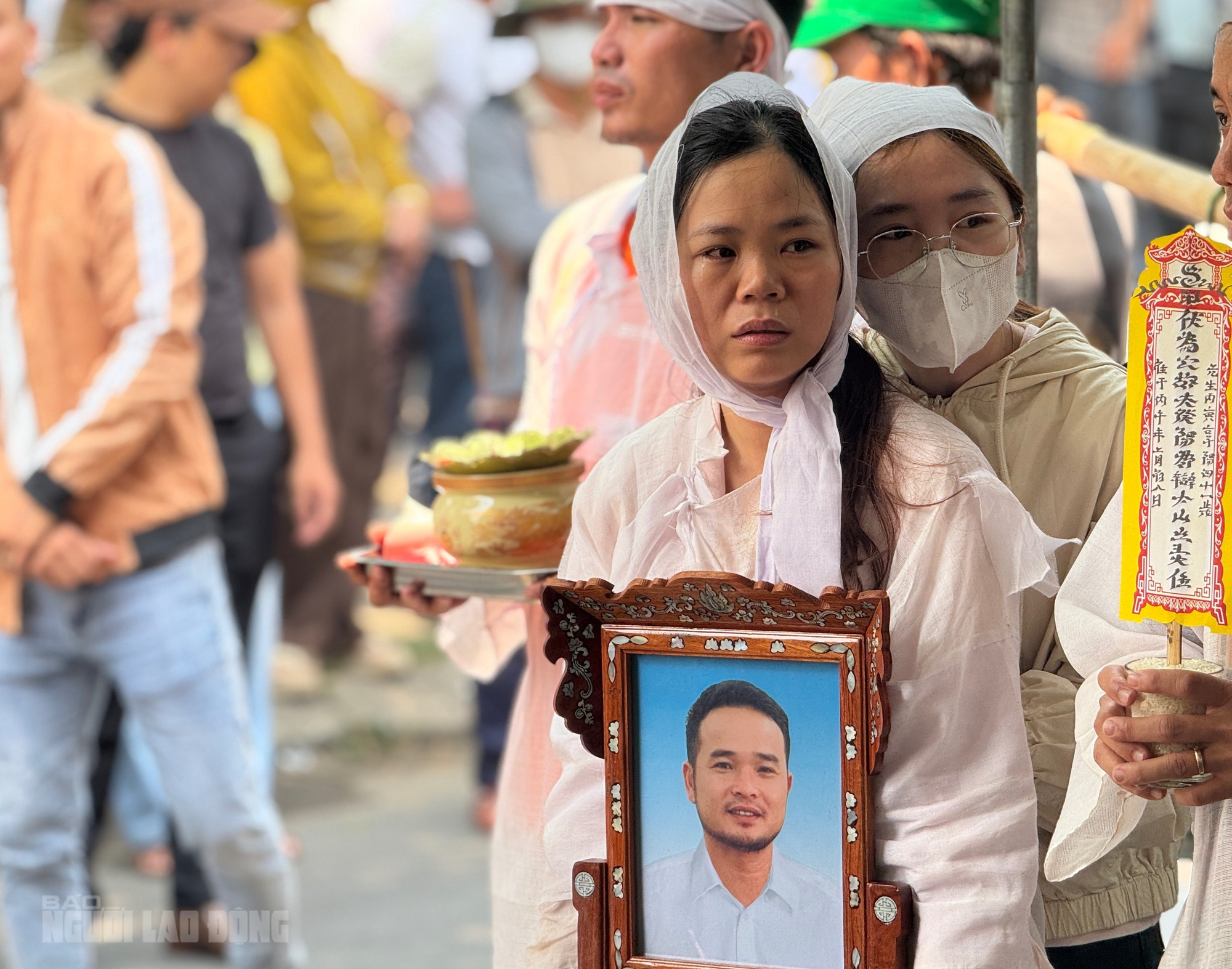 Vụ tài xế taxi Biện Thái Sơn bị sát hại tại Quảng Trị: Nỗi đau mất mát lớn - Ảnh 2.