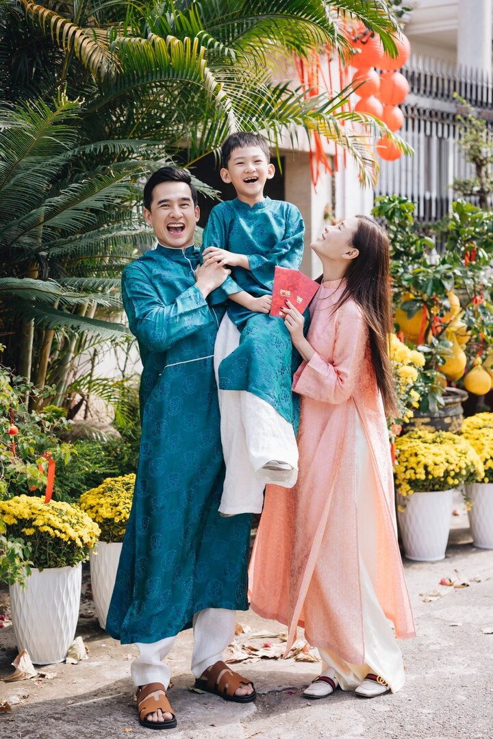 Trải qua hơn một thập kỷ bên nhau, tổ ấm của Lương Thế Thành - Thúy Diễm vẫn được đánh giá là một trong những gia đình kiểu mẫu của showbiz Việt.