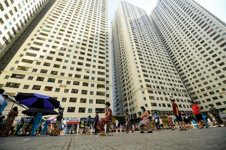 Theo các chuyên gia, cần bảo vệ quyền lợi người mua nhà tại dự án HH Linh Đàm.