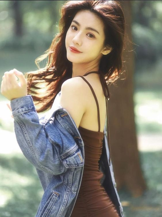 Trúng số độc đắc đúng 2 ngày liên tiếp (21/4-22/4), Thần Tài trao túi quà khủng, 3 con giáp sắm vàng mỏi tay, rủng rỉnh tiền tiêu, ngồi không cũng có lộc rơi trúng đầu - Ảnh 2