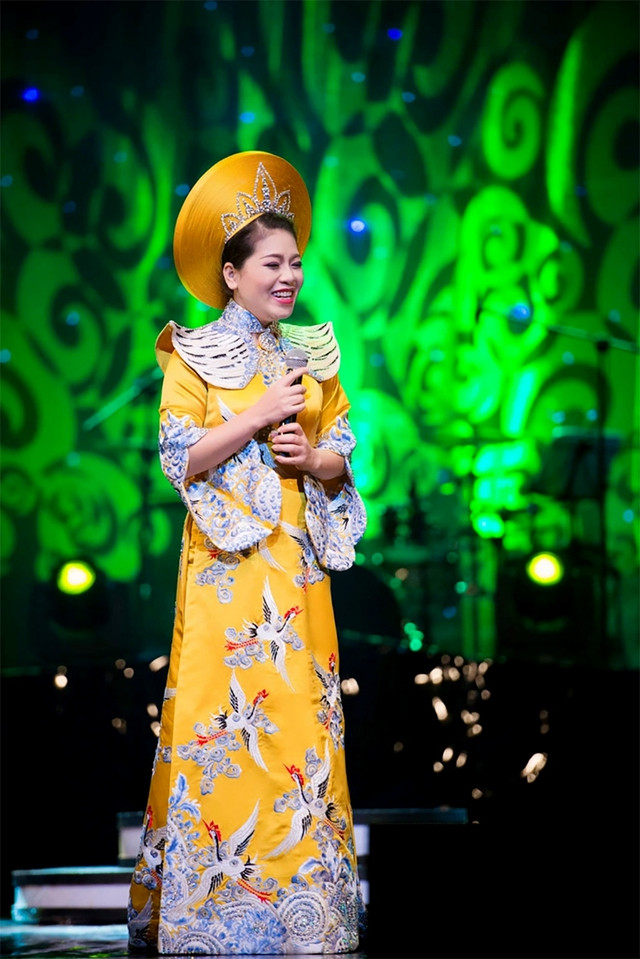 Nhan sắc mặn mà tuổi 50 của