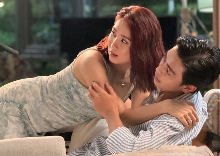 Trái ngược hoàn toàn với Mai, Lê Phương trong