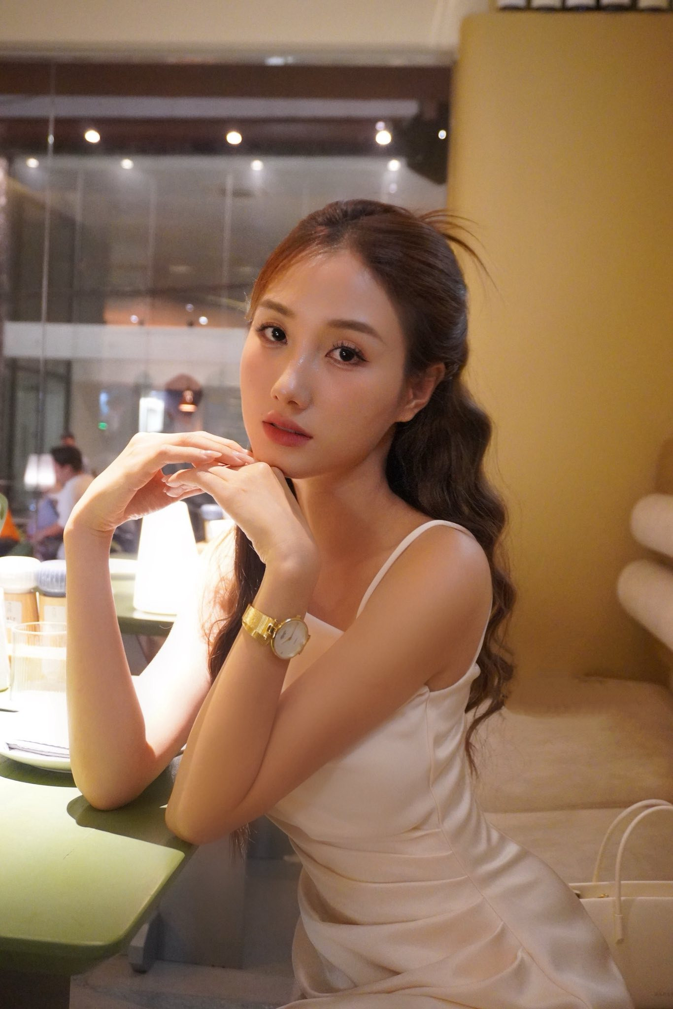 'Gái hư' nhưng lại ghi điểm vì xinh đẹp đang gây 'náo loạn' phim giờ vàng VTV插图3 'Gái hư' nhưng lại ghi điểm vì xinh đẹp đang gây 'náo loạn' phim giờ vàng VTV插图3