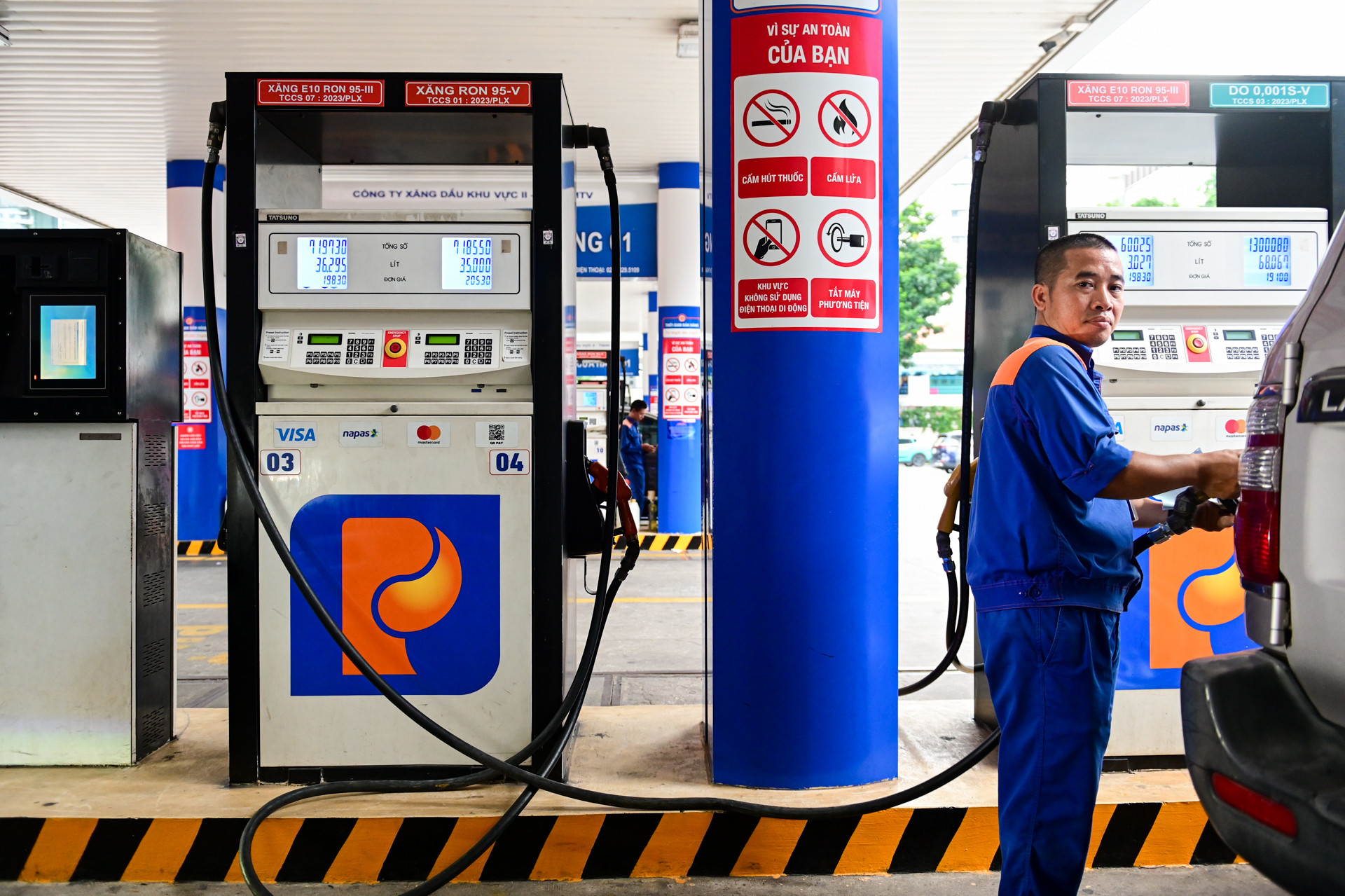 xăng dầu   Nguyễn Huế 26.jpg