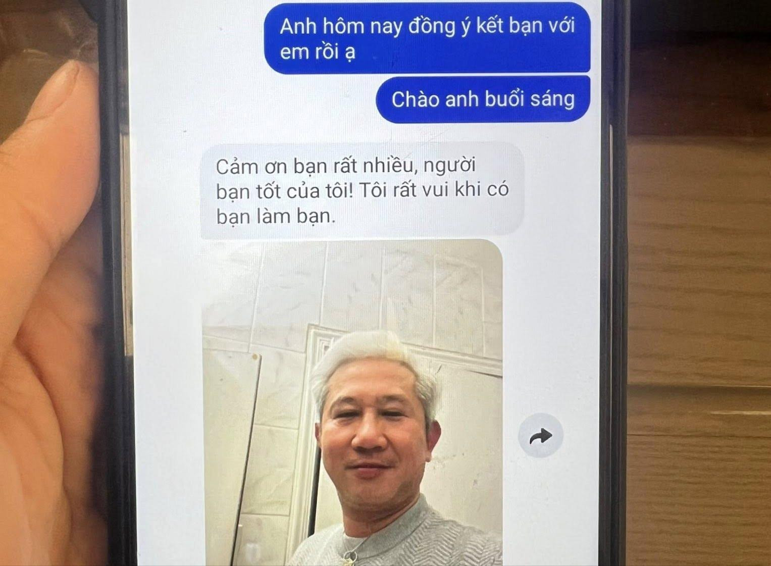 Người phụ nữ 64 tuổi suýt mất 5.000 USD vì tin lời “người yêu” qua mạng - Ảnh 2.