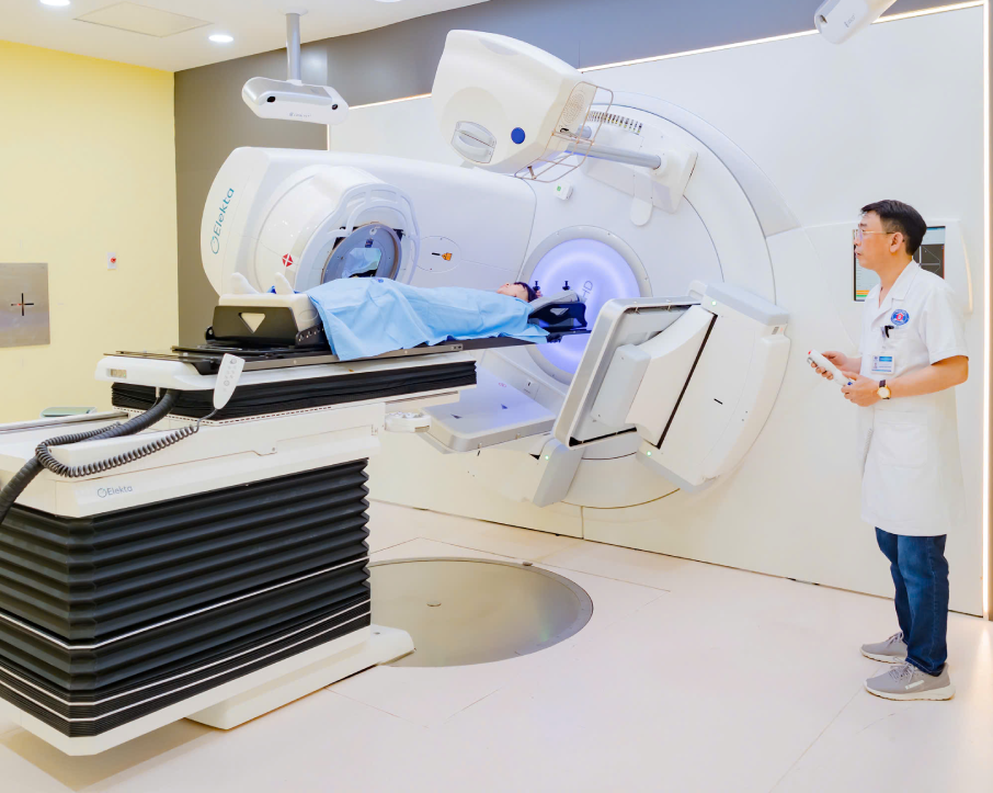 Người đàn ông tử vong ở tuổi 42 sau khi chữa bệnh bằng chanh liều cao插图 0oung thu.png