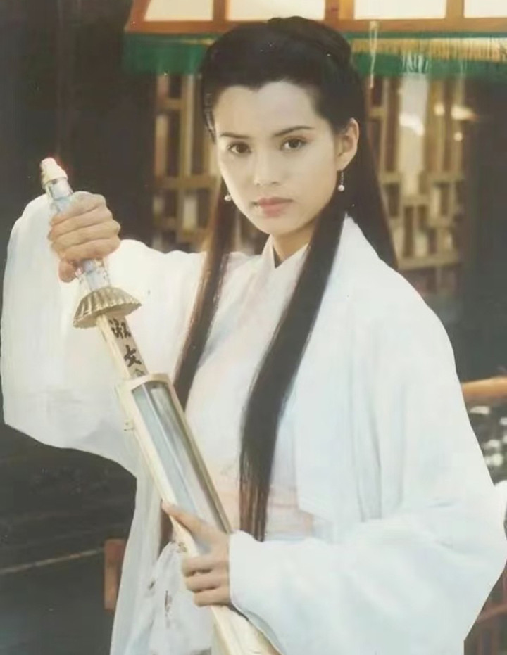 Lý Nhược Đồng là Tiểu Long Nữ đẹp nhất màn ảnh