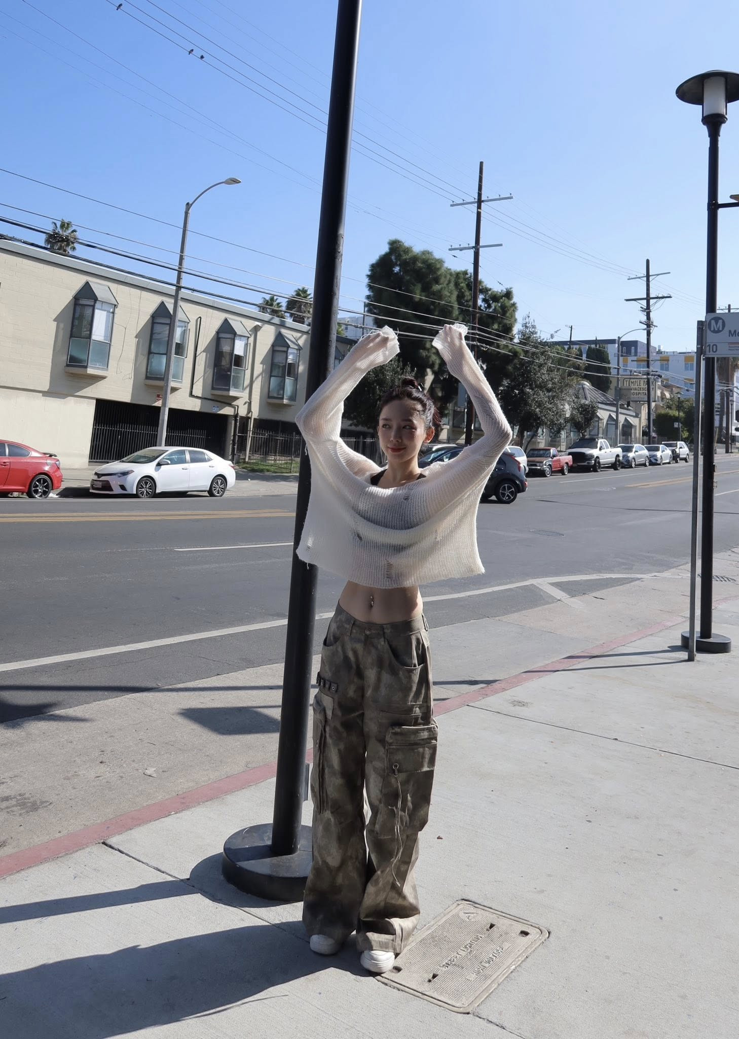 Vòng eo con kiến của nữ ca sĩ 37 tuổi vừa viral trong lễ trao giải 'Làn sóng xanh' - Ảnh 6.