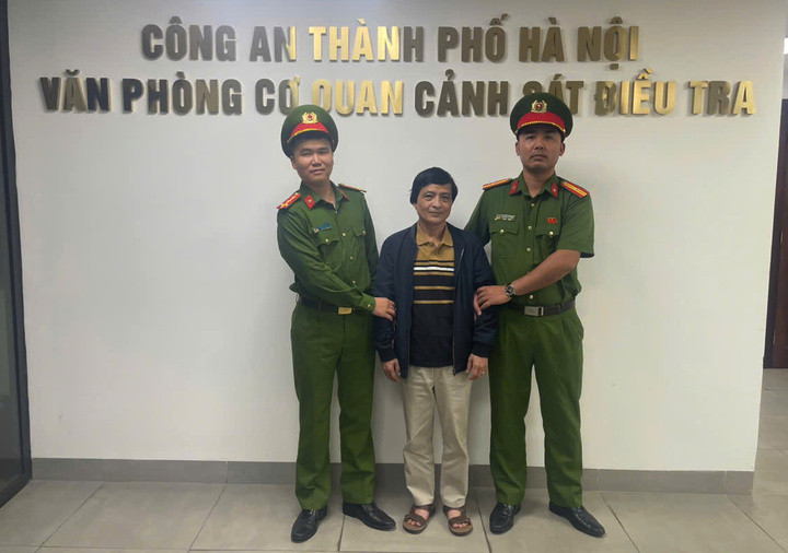 Khởi tố 4 cựu lãnh đạo Viện pháp y tâm thần Trung ương插图 Ông Ngô Văn Vinh, nguyên Viện trưởng Viện Pháp y tâm thần Trung ương, tại cơ quan điều tra.