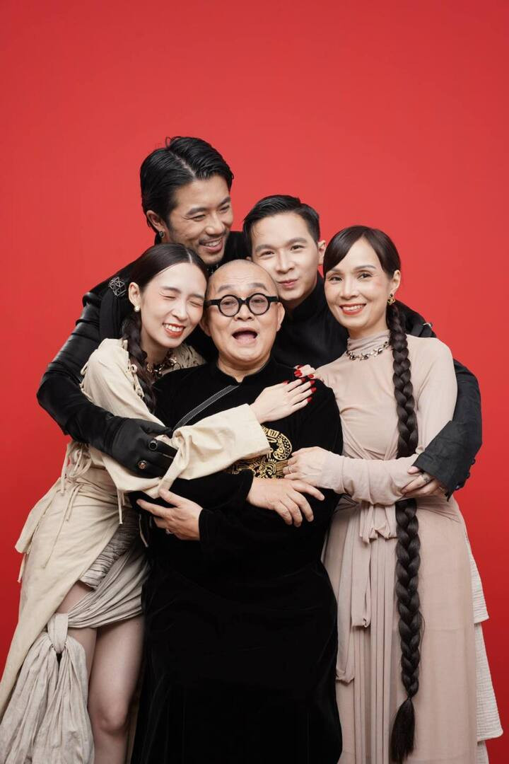 Gia đình nghệ sĩ Xuân Hinh.